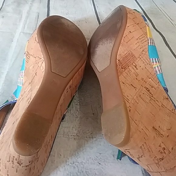 Nine West multicolored tribal design wedge 7M - Picture 4 of 7
